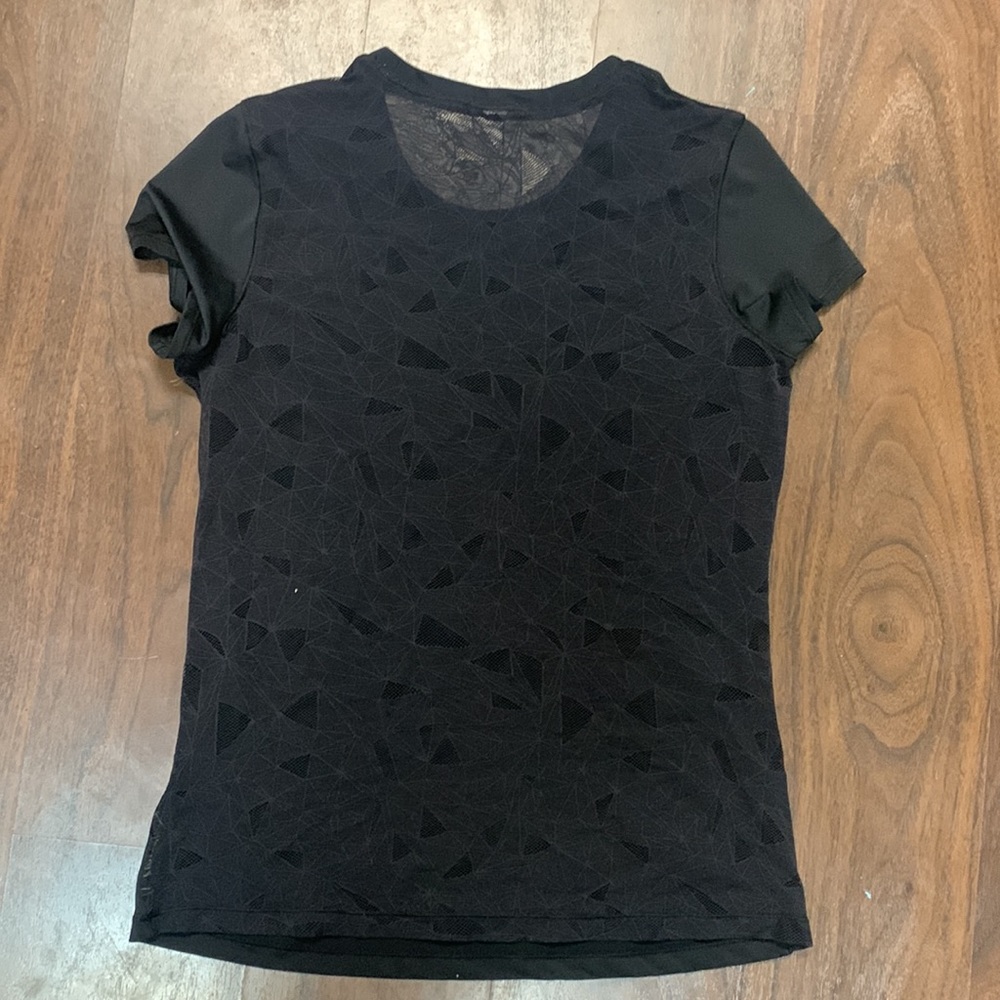 UNDER ARMOUR SHIRT - Picture 4 of 4
